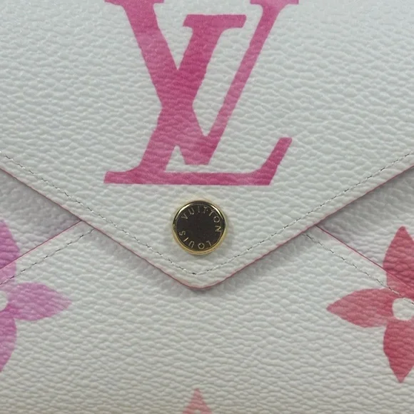 Stunning Rare Louis Vuitton Medium Kirigami Watercolor Sold - Picture 2 of 11